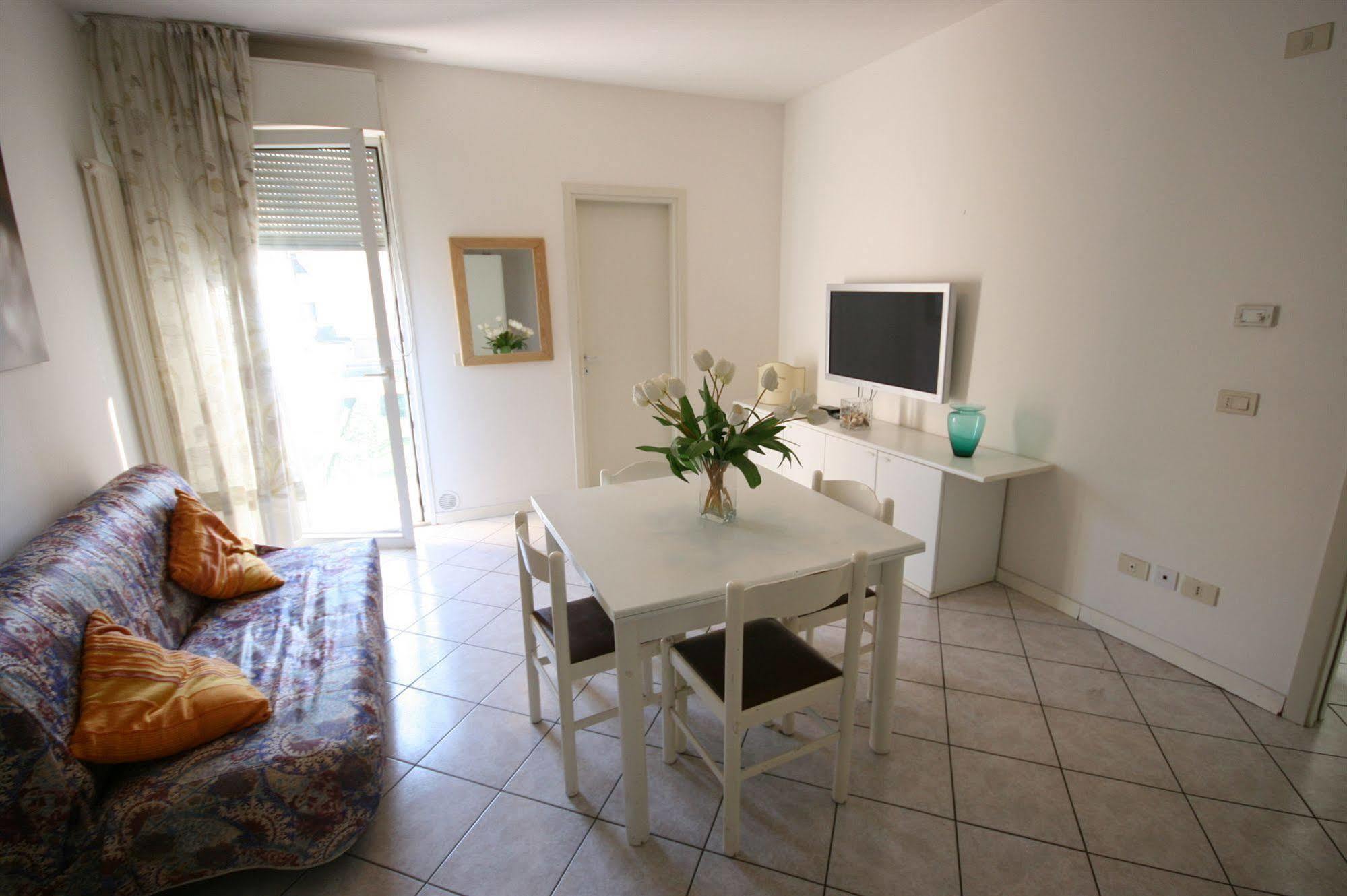 Residence Royal Rimini Exterior photo